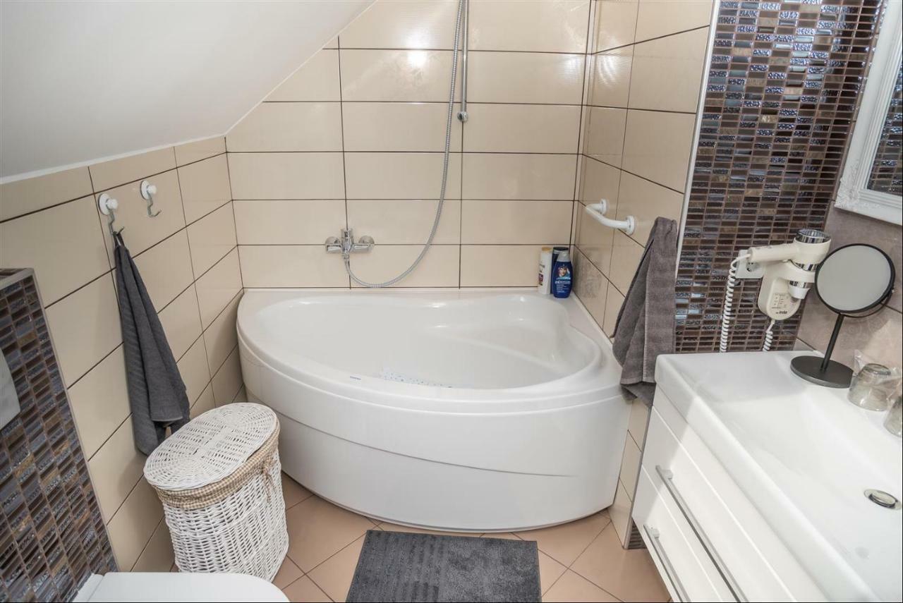 Apartman Hubertus 5* Vagovina Exterior foto
